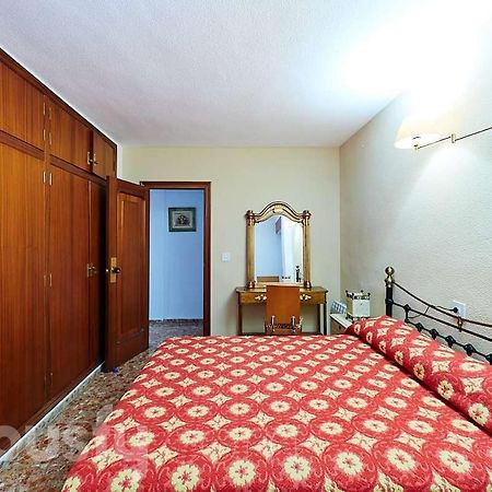 Classic Bedroom In The Center Of Alicante Eksteriør bilde